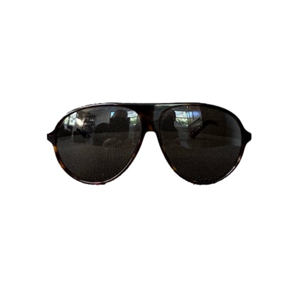 Gucci Unisex Aviator Tortoise Sunglasses with gold trim. Style # GG 1649 - Picture 4 of 9